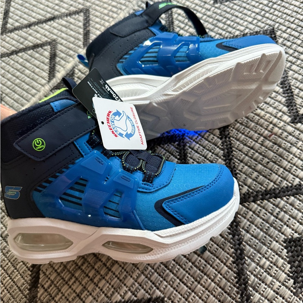 Kids Blue Light-Up boots from Skechers new with tags